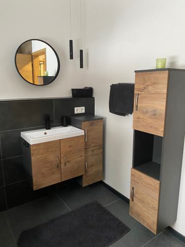 42225f4e-d2ca-4afb-9b8e-fe416c6a964a